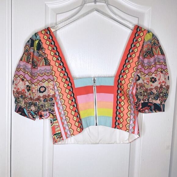 ALICE + OLIVIA MARGARITE TIE-FRONT CROPPED TOP IN PINK Size Small - Picture 4 of 10